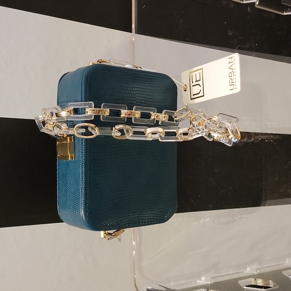 Urban Expressions Handbags - Emerald Lizard Clutch